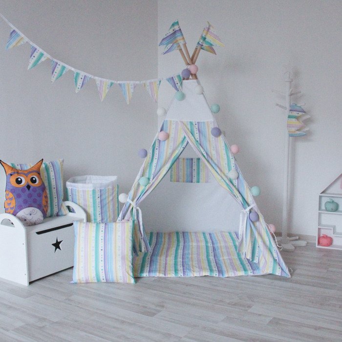Подушка Rainbow Stripes из 100% хлопка - купить Декоративные подушки по цене 390 Подушка Rainbow Stripes из 100% хлопка - купить Декоративные подушки по цене 390