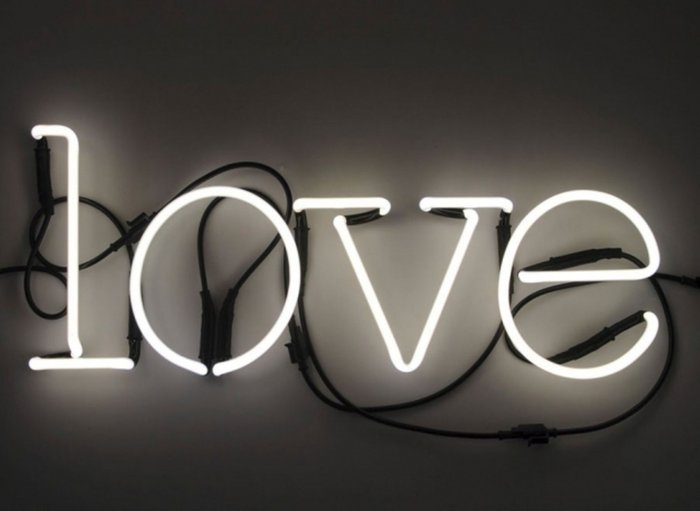 Настенный неоновый светильник "Love" - купить Бра и настенные светильники по цене 28499