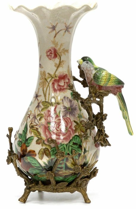 Фарфоровая ваза с птичкой бежево-зеленого цвета