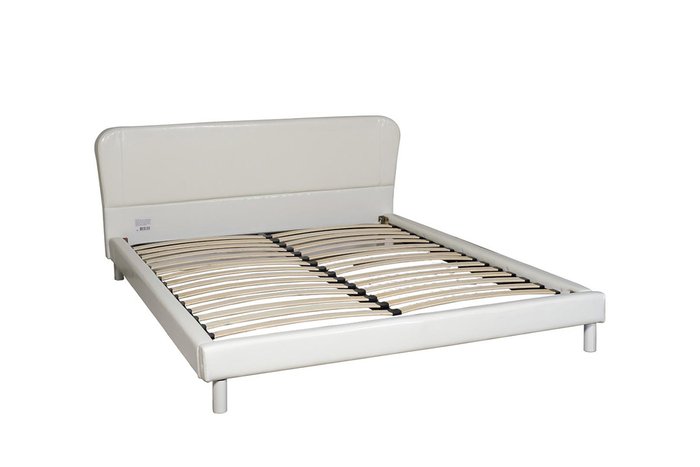 Кровать двухспальная с низким изголовьем из экокожи белого цвета 160х200 - купить Кровати для спальни по цене 102638.0