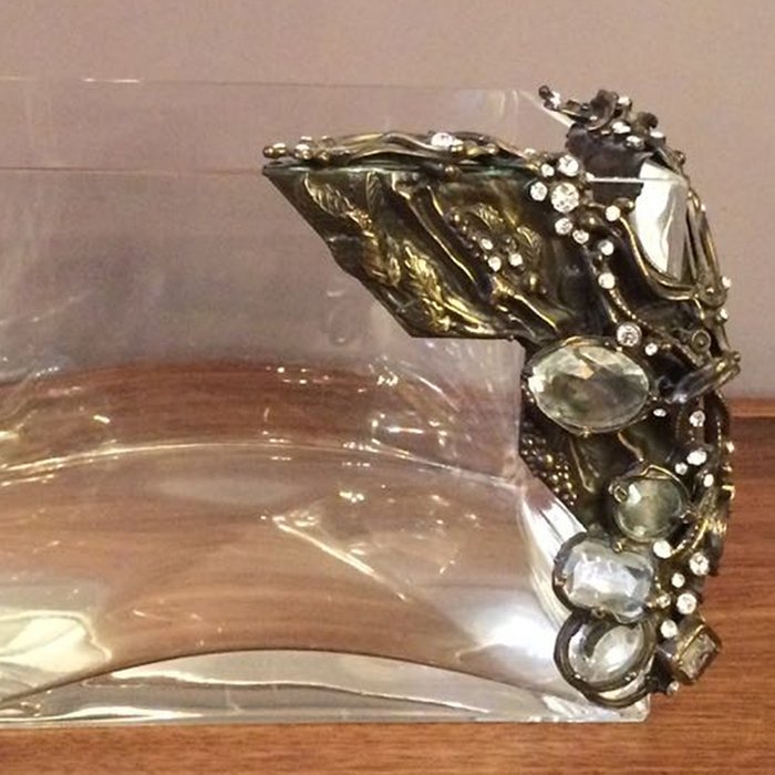 Ваза iPavoni Vase из прозрачного стекла Декорирована металлической вставкой - лучшие Вазы  в INMYROOM