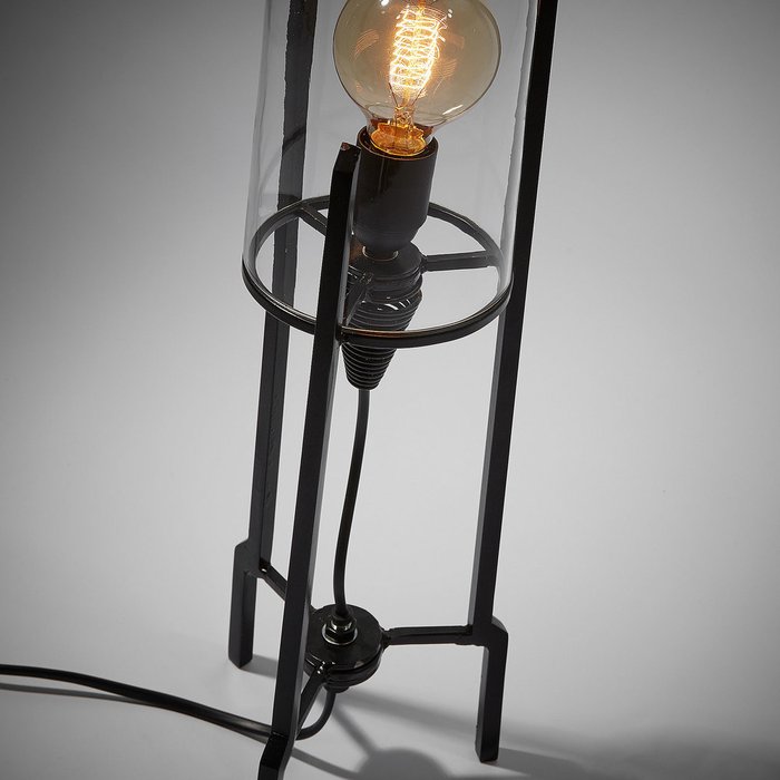  Настольная лампа Chatanui черного цвета - купить Настольные лампы по цене 7990.0