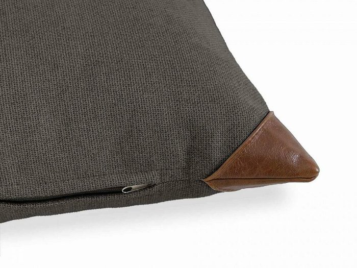 Подушка Chesterfield 60х60 серого цвета - лучшие Декоративные подушки в INMYROOM