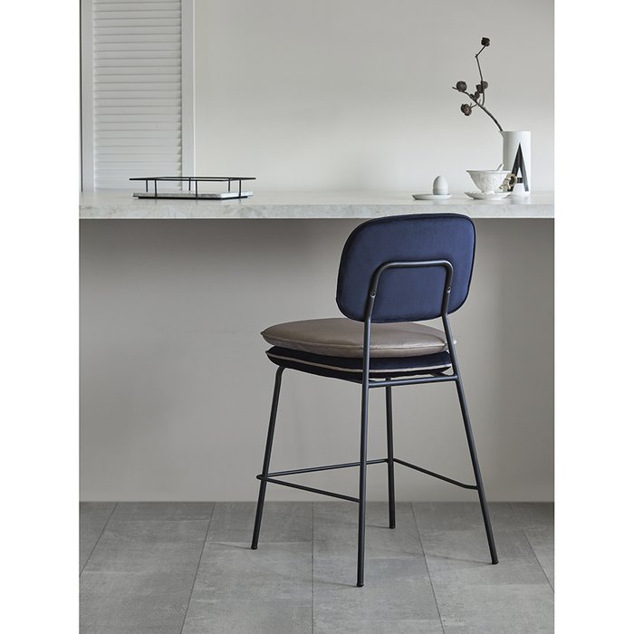 Полубарный стул Реа темно-синего цвета - купить Барные стулья по цене 14500.0