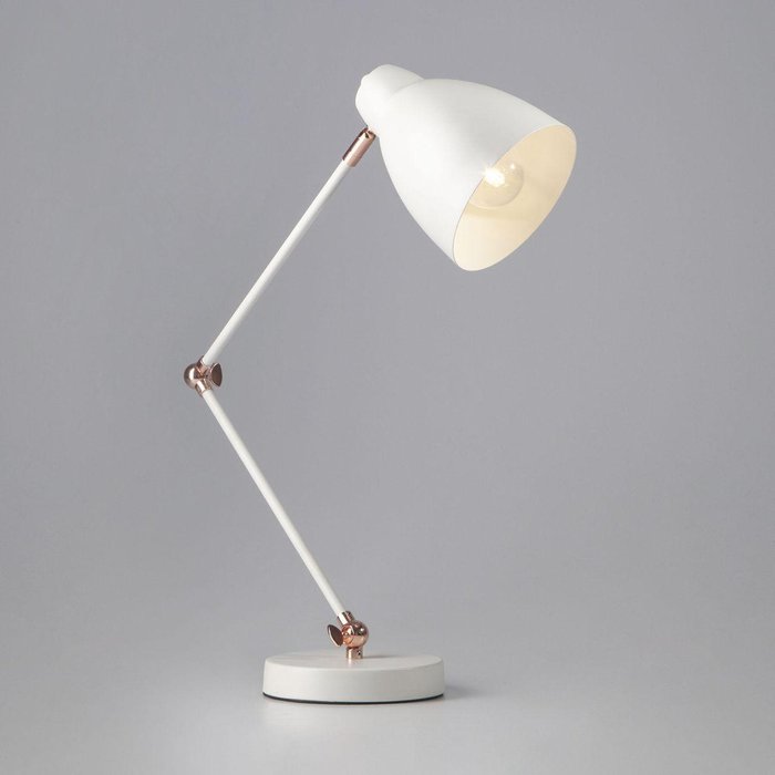 Настольная лампа Eurosvet Loft с плафоном белого цвета
