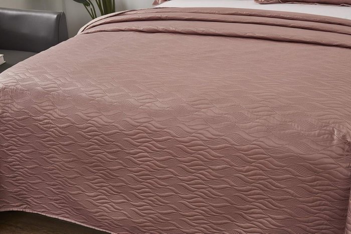 Покрывало с наволочкой Джозефина 160х220 пепельно-розового цвета - лучшие Покрывала в INMYROOM