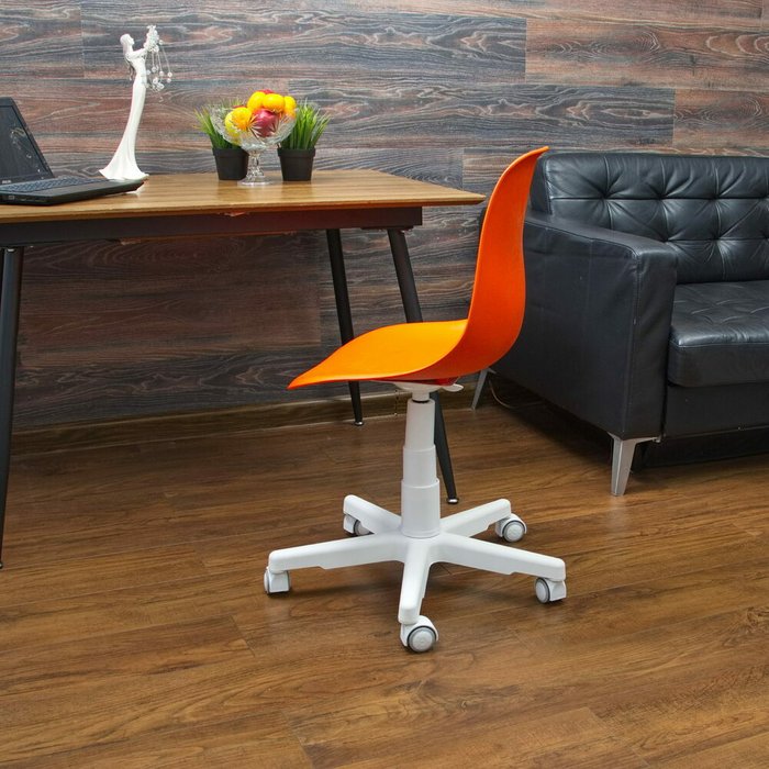 Кресло Смузи оранжево-белого цвета - лучшие Офисные кресла в INMYROOM
