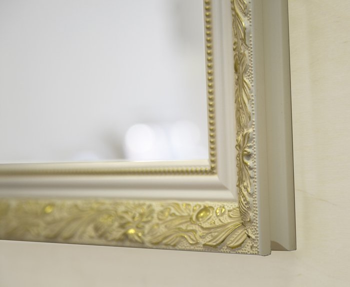 Зеркало  деревянное "Живая Классика" - лучшие Настенные зеркала в INMYROOM