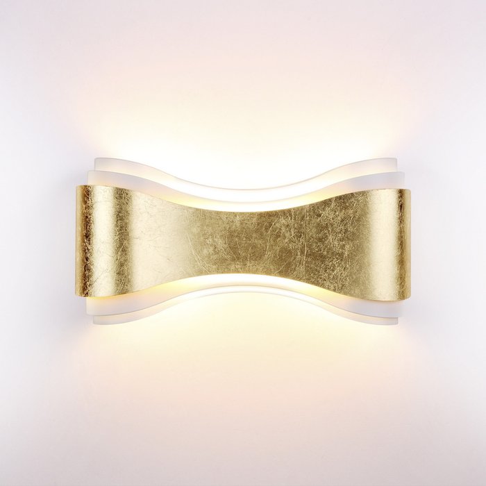 Настенный светодиодный светильник Farfi золотого цвета