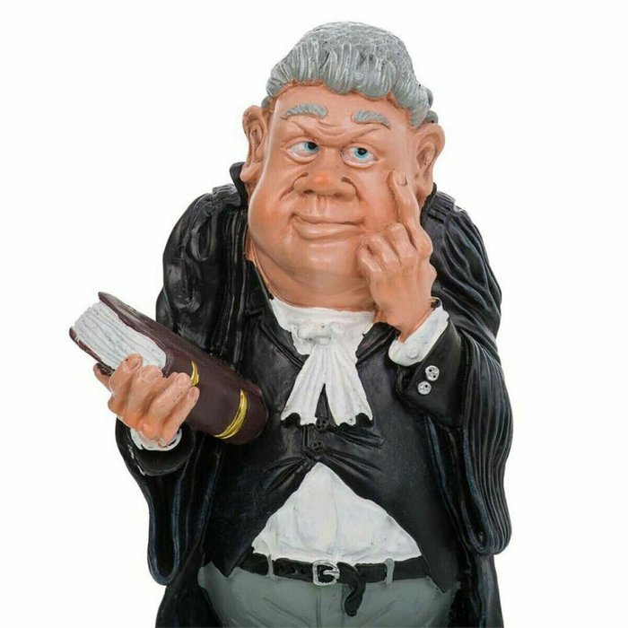 Декоративная фигура полистоун Судья 12 x 25 x 15 cm - лучшие Фигуры и статуэтки в INMYROOM