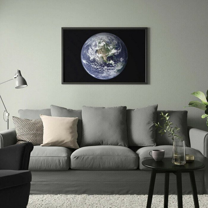 Картина в рамке, Планета Земля/черный, 118х78 см - лучшие Картины в INMYROOM
