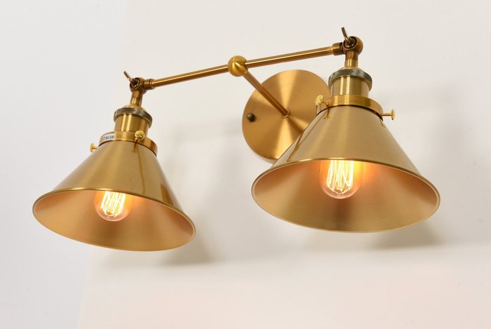 Бра Gubi бронзового цвета - купить Бра и настенные светильники по цене 12000.0