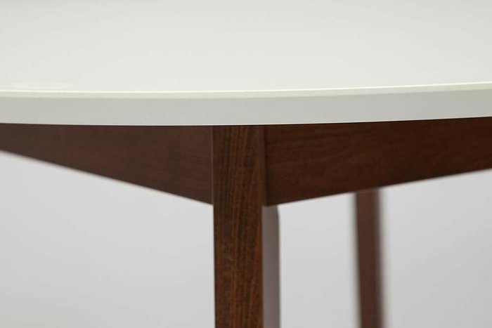 Обеденный стол Bosco бело-коричневого цвета - лучшие Обеденные столы в INMYROOM
