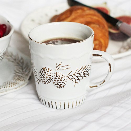 Кружка с шишками из керамики Кружка с шишками из керамики
