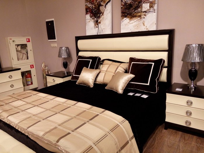 Кровать с решеткой FRATELLI BARRI "PRATO" 180х200  - лучшие Кровати для спальни в INMYROOM