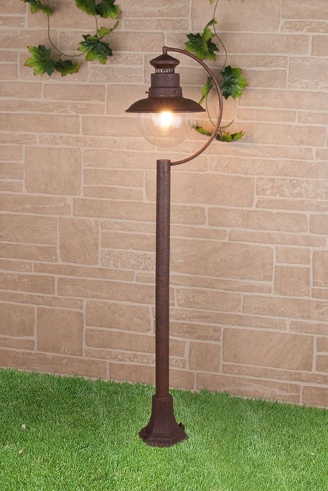 Уличный светильник на столбе Talli F коричневого цвета