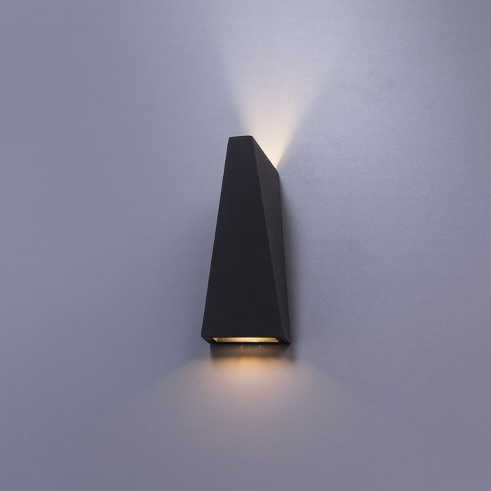 Уличный настенный светодиодный светильник Cometa серого цвета - купить Настенные уличные светильники по цене 2460.0