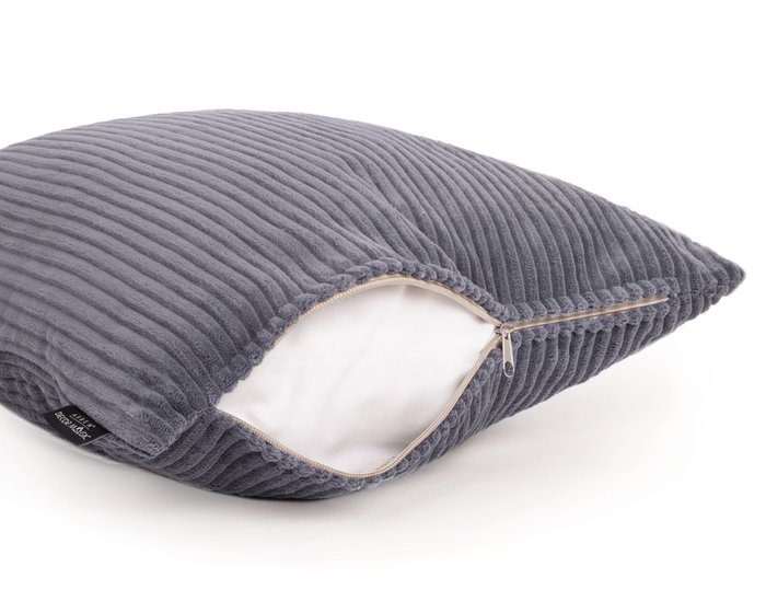 Декоративная подушка Cilium Stone темно-серого цвета  - купить Декоративные подушки по цене 1127.0