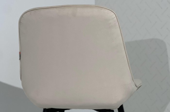 Стул Лари серо-бежевого цвета с белыми ножками - купить Обеденные стулья по цене 6580.0