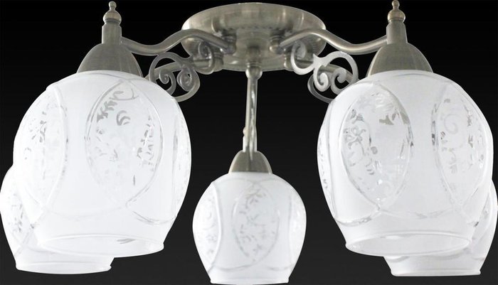 Потолочная люстра Lora с плафонами из белого стекла  - купить Потолочные люстры по цене 7010.0
