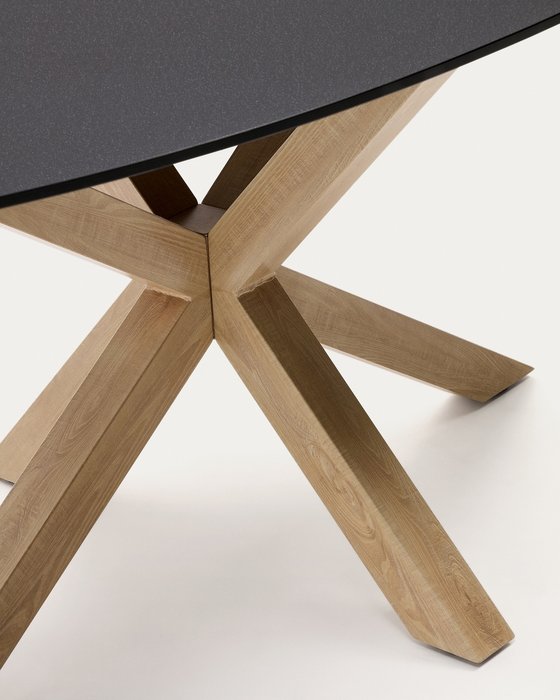 Овальный стол Arya Argo черно-бежевого цвета - лучшие Обеденные столы в INMYROOM