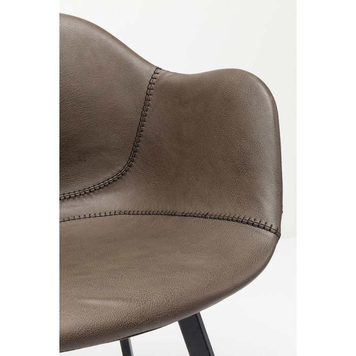Стул с подлокотниками Lounge коричневого цвета - лучшие Обеденные стулья в INMYROOM