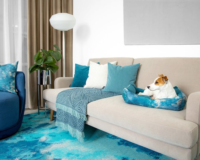 Лежанка Joy delphi бирюзово-голубого цвета  - лучшие Мебель для домашних питомцев в INMYROOM
