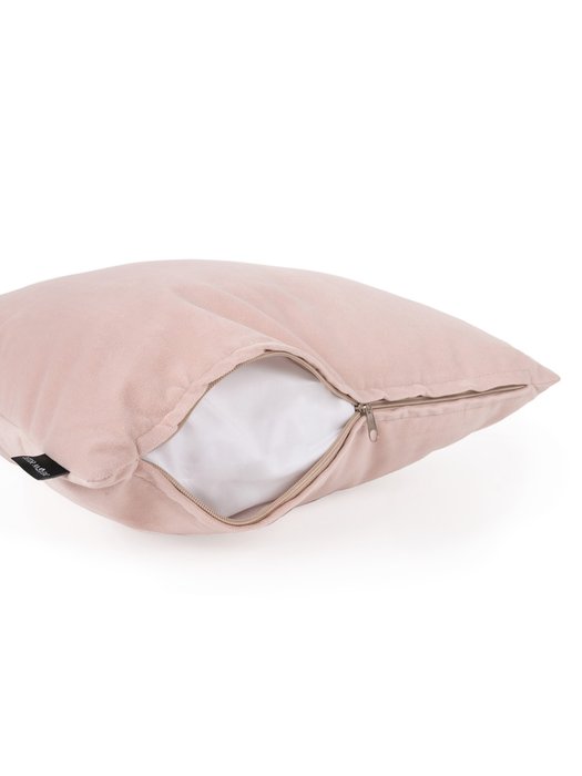 Декоративная подушка Ultra Rose розового цвета - купить Декоративные подушки по цене 1194.0