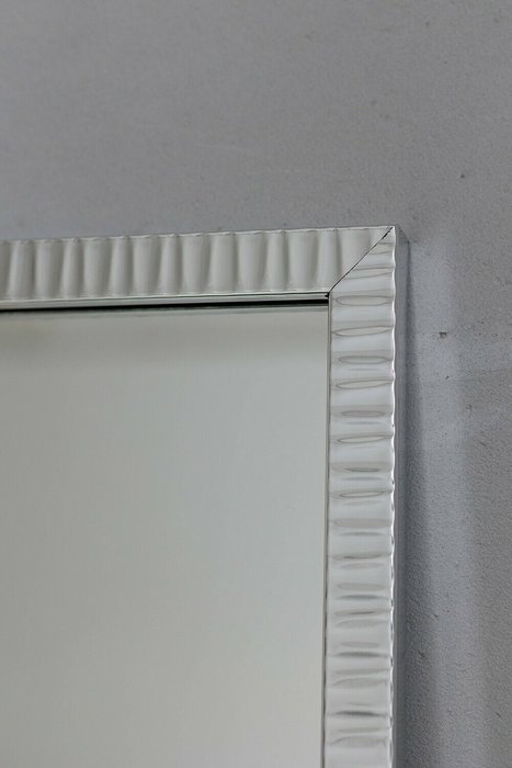 Напольное зеркало Milon серебристого цвета - купить Напольные зеркала по цене 17000.0