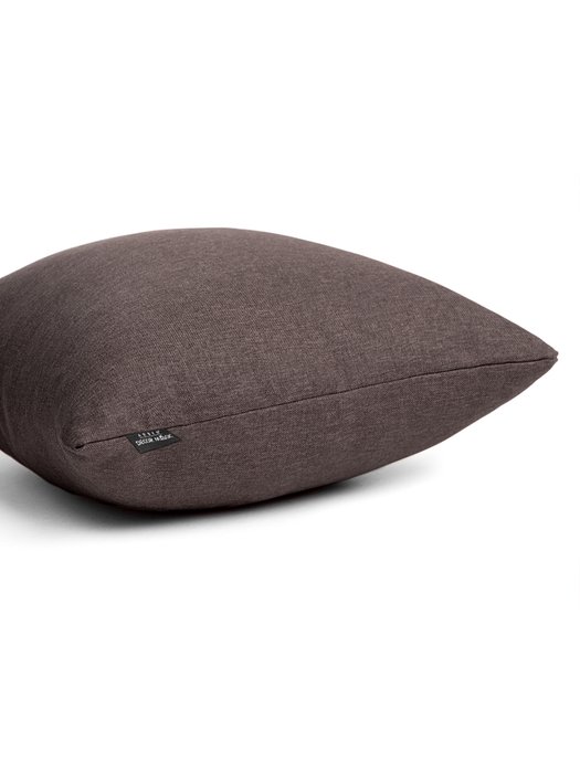 Декоративная подушка коричневого цвета - купить Декоративные подушки по цене 954.0