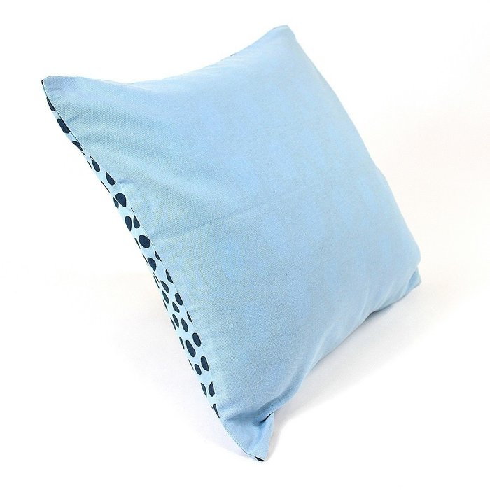 Чехол для подушки Funky dots серо-голубого цвета из хлопка - лучшие Чехлы для подушек в INMYROOM