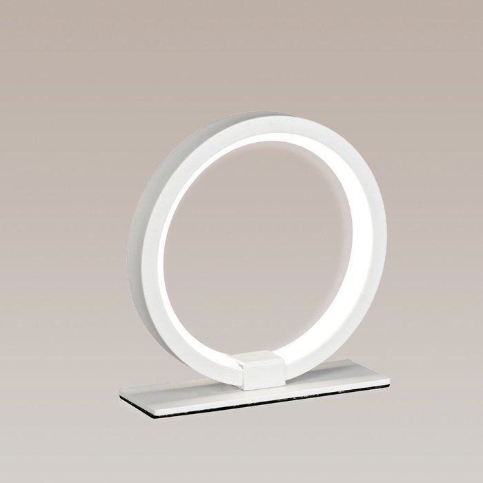 Лампа настольная Kitesurf белого цвета - купить Настольные лампы по цене 7925.0