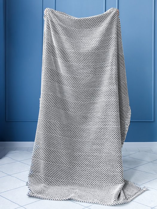 Покрывало Dmi softness rate 180x230 бело-черного цвета - лучшие Покрывала в INMYROOM
