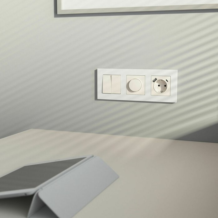 W1171762/ Розетка с заземлением, шторками и USB тип A+C (айвори матовый) W1171762 Встраиваемые механизмы айвори матовые - лучшие Выключатели в INMYROOM W1171762/ Розетка с заземлением, шторками и USB тип A+C (айвори матовый) W1171762 Встраиваемые механизмы айвори матовые - лучшие Выключатели в INMYROOM