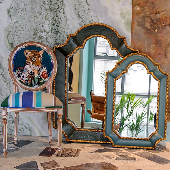 Настенное зеркало Туркуаз Гранд в раме изумрудного цвета  - лучшие Настенные зеркала в INMYROOM