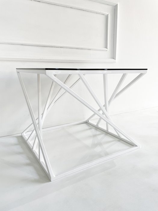 Журнальный столик "Adele" белый с бронзовым стеклом (450х450х450) - лучшие Журнальные столики в INMYROOM