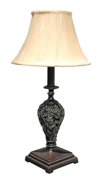Настольная лампа Living с шелковым абажуром