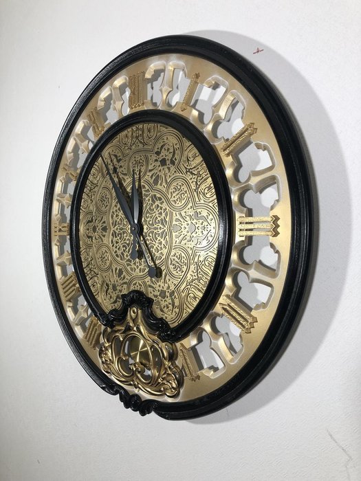 Настенные часы Fago черно-золотого цвета - лучшие Часы в INMYROOM