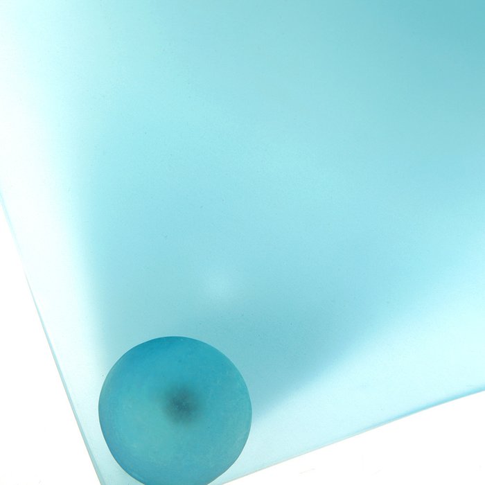 Настенный светильник Sothis из стекла матового голубого цвета - лучшие Бра и настенные светильники в INMYROOM
