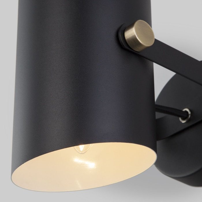 Настенный светильник Italio черного цвета - лучшие Накладные споты в INMYROOM