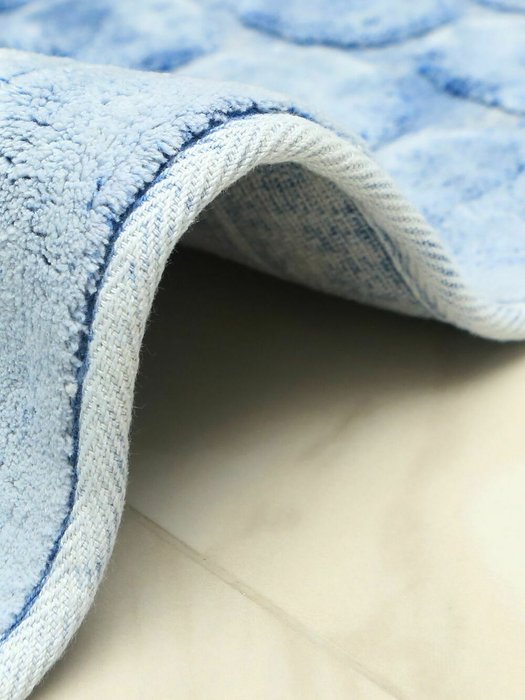 Набор из двух ковриков для ванной Hali голубого цвета - купить Коврики для ванной по цене 5600.0