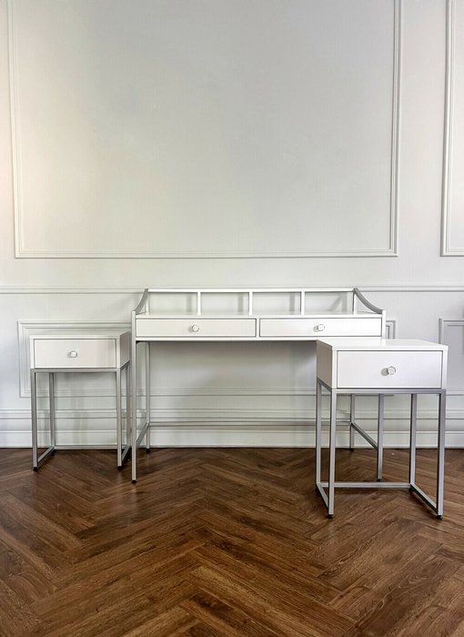 Письменный стол Прима белого цвета - лучшие Письменные столы в INMYROOM