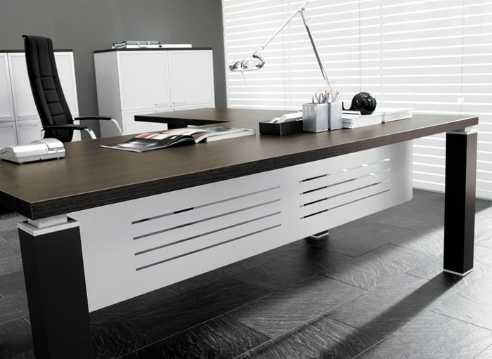 Дизайнерский стол Tao темное дерево (с перегородкой) - купить Офисные столы по цене 133500.0