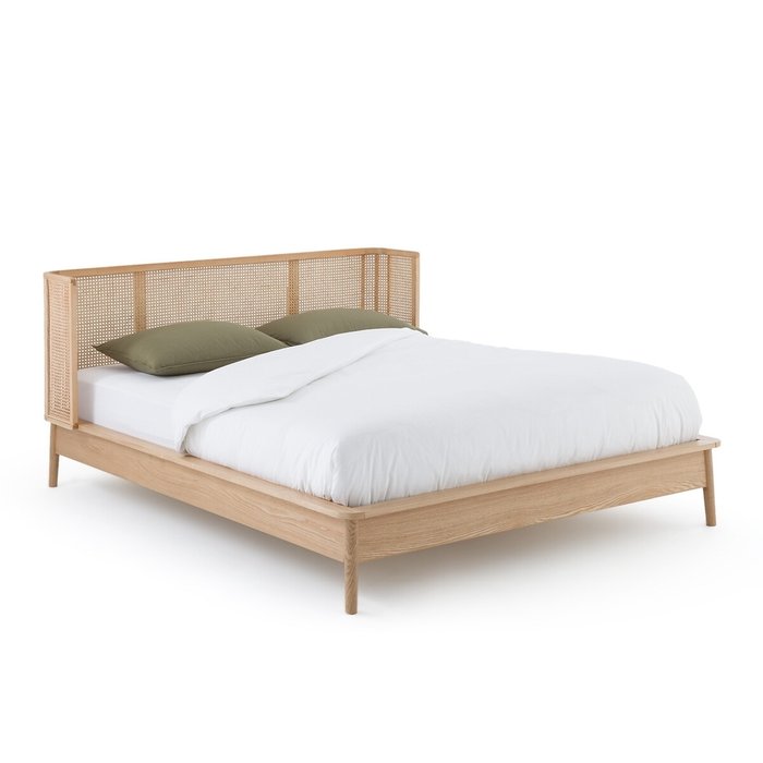 Кровать из плетеного материала с кроватным основанием Laora 160x200 бежевого цвета