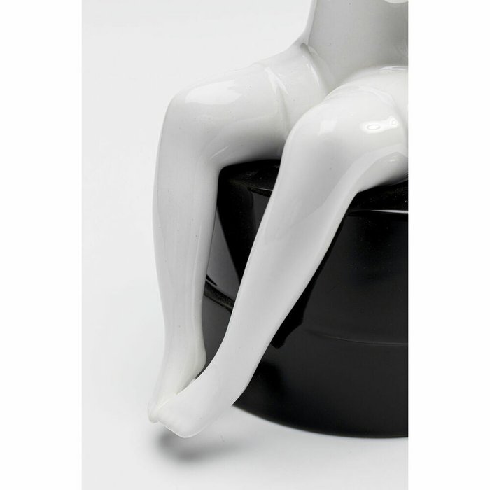 Фигура декоративная Girl черно-белого цвета - лучшие Фигуры и статуэтки в INMYROOM