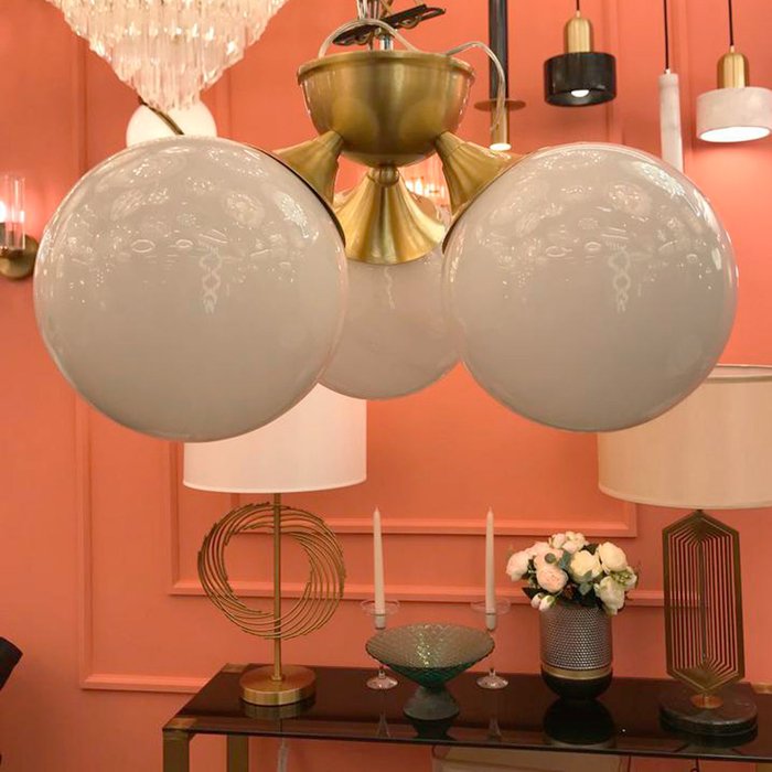 Потолочный светильник Cloyd TAOS-B FM3 / выс. 25 см - латунь - купить Потолочные светильники по цене 47985 Потолочный светильник Cloyd TAOS-B FM3 / выс. 25 см - латунь - купить Потолочные светильники по цене 47985