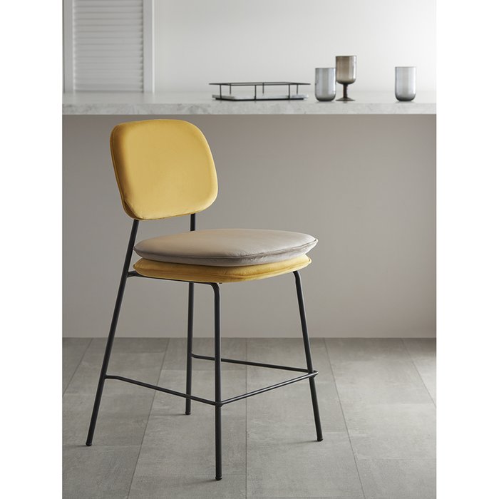Полубарный стул Реа желто-бежевого цвета - купить Барные стулья по цене 13500.0