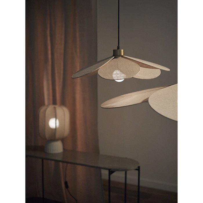 Подвесной светильник Kamille D46 бежевого цвета - лучшие Подвесные светильники в INMYROOM