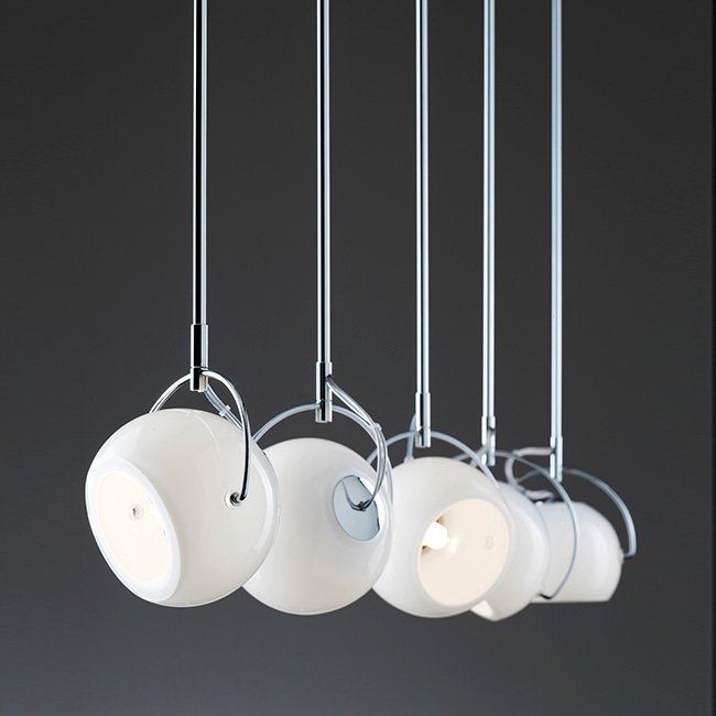 Подвесной светильник Fabbian BELUGA WHITE из матово-белого дутого стекла - лучшие Подвесные светильники в INMYROOM