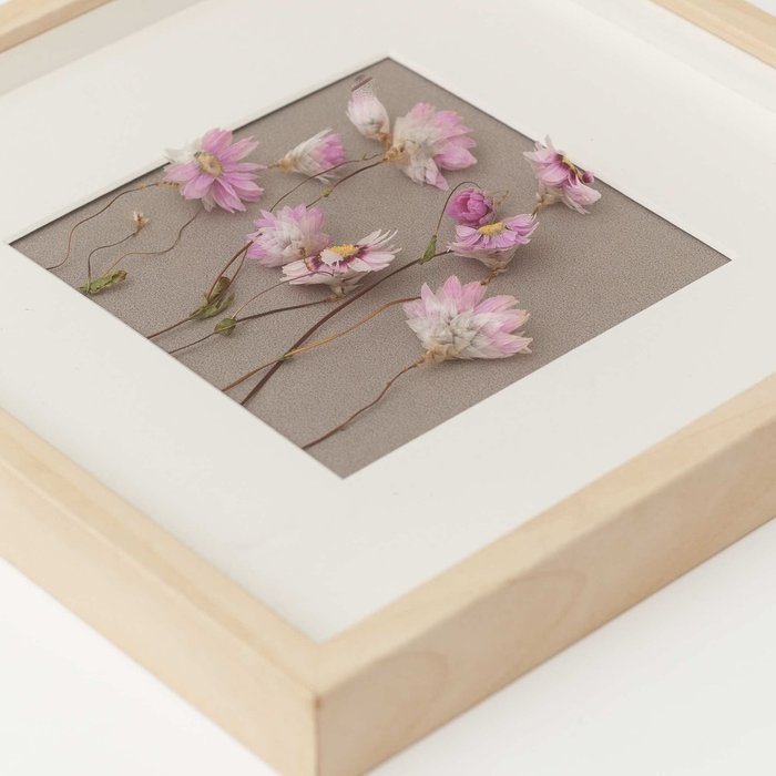 Картина с розовыми сухоцветами - купить Декор стен по цене 3300.0